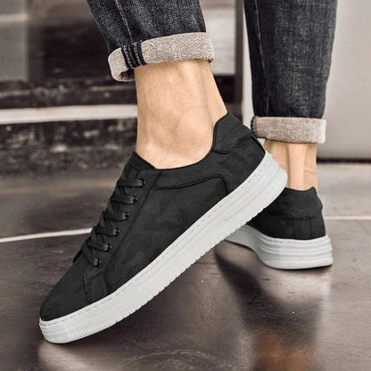 Clide Leather Sneakers